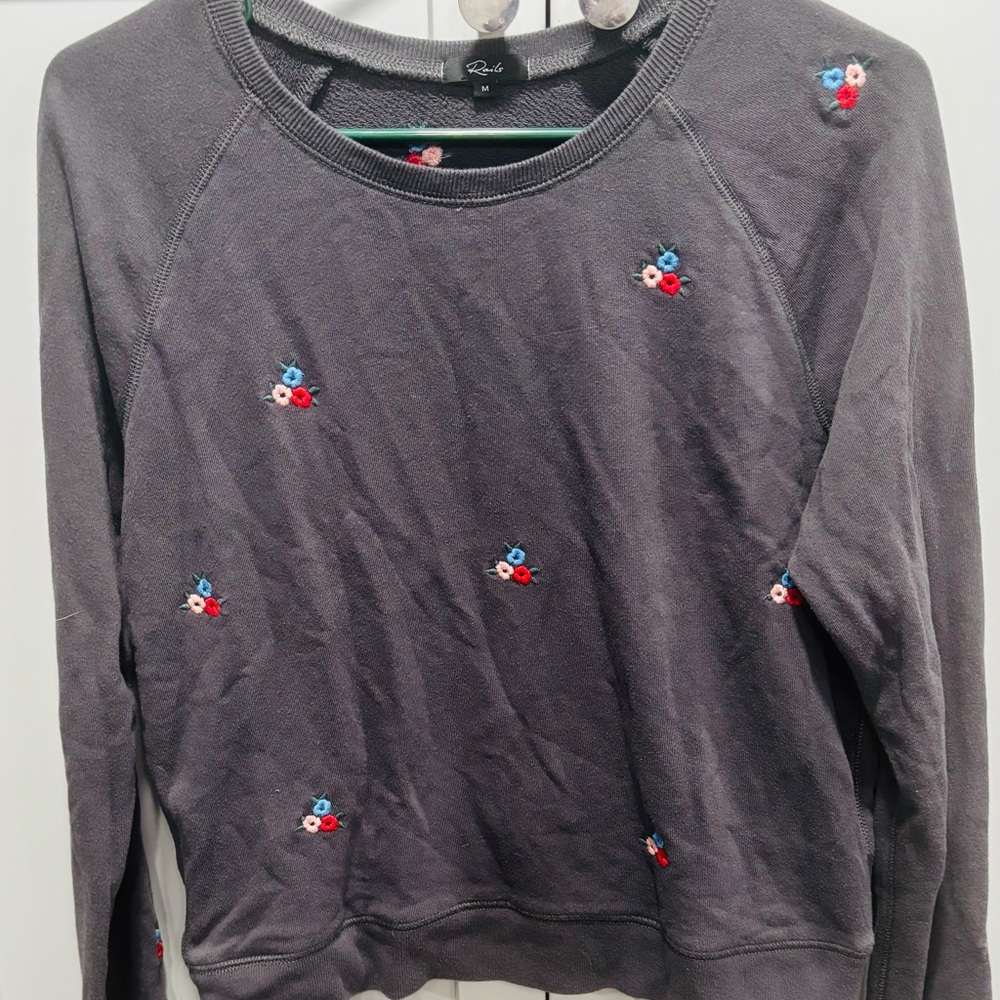 Rails Woman’s Theo Vintage Black Flower Buds Crewneck Size M